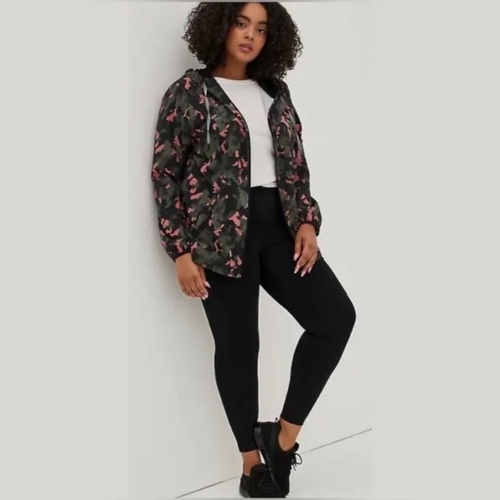 NWT Torrid Happy Camper Camouflage Zip Jacket, size 0 (12)